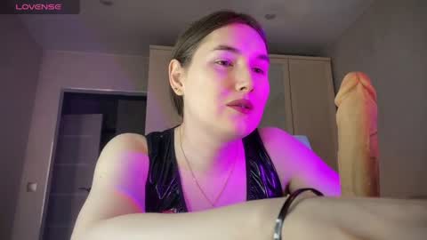 Maria online show from 05-25-26, 04:40