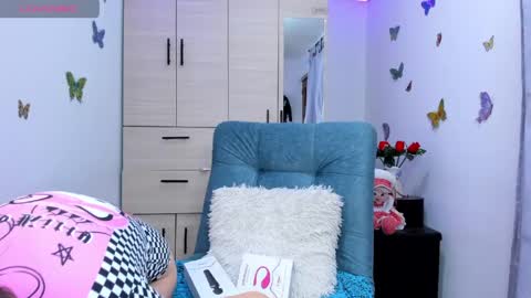 Maria camila online show from 04-18-26, 07:07