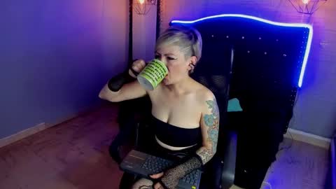 Maria fernanda online show from 01-13-25, 06:38