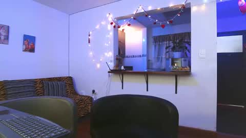 Maria fernanda online show from 02-20-25, 09:31