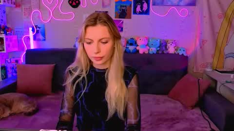 Maria online show from 09-18-25, 04:58