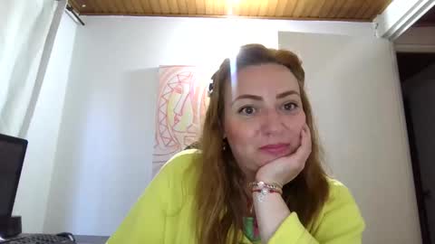 maria_juliana8 online show from 01-02-25, 10:44