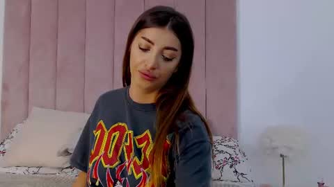 Maria online show from 06-21-26, 09:34