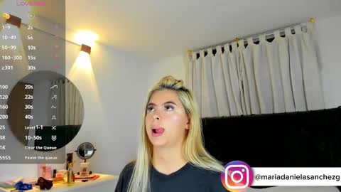 mariadanielasanchez online show from 10-15-25, 02:01