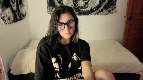 Snapshot of mariagh_ chatting on 05-31-26, 10:55 Maria online show from 05-31-26, 10:55