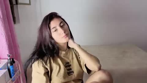 Snapshot of mariagh_ chatting on 07-14-26, 02:16 Maria online show from 07-14-26, 02:16