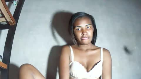 Maria online show from 12-18-25, 02:17