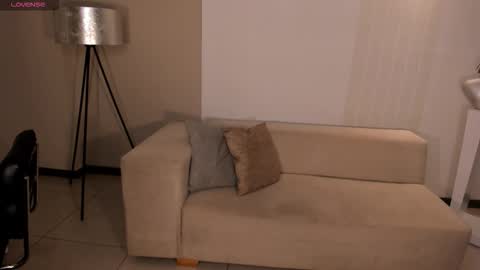 MARIA HERRERA  online show from 10-18-25, 08:09