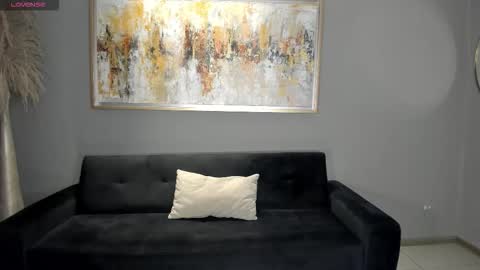 MARIA HERRERA  online show from 12-14-25, 06:12