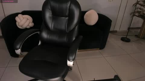 Snapshot of mariaherrera_ chatting on 04-30-26, 09:30 MARIA HERRERA online show from 04-30-26, 09:30
