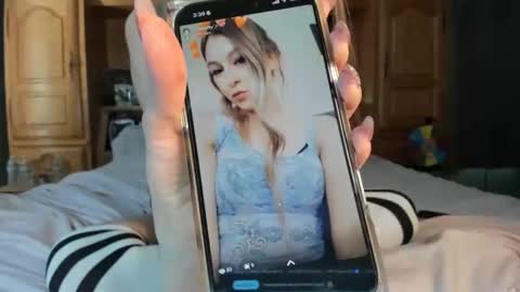 Snapshot of mariahpinkkitty chatting on 05-26-26, 10:39 Pinkkitty online show from 05-26-26, 10:39