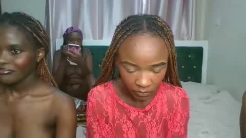 Snapshot of mariahsexy4u chatting on 02-03-26, 08:19 mariahsexy4u online show from 02-03-26, 08:19