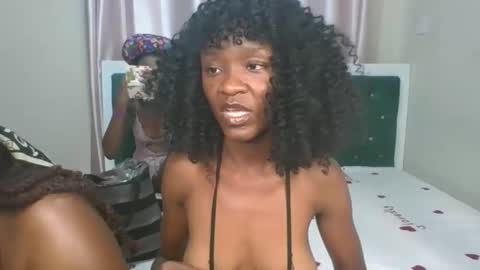 Snapshot of mariahsexy4u chatting on 02-15-26, 08:13 mariahsexy4u online show from 02-15-26, 08:13