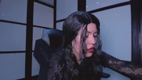 mariam_noir online show from 10-31-25, 07:04