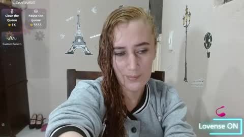 Snapshot of mariam_wish1 chatting on 06-09-26, 07:14 mariam_wish1 online show from 06-09-26, 07:14