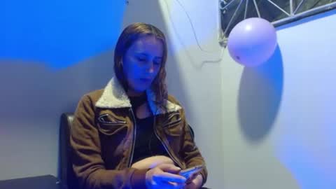 Snapshot of mariam_wish1 chatting on 07-11-26, 04:53 mariam_wish1 online show from 07-11-26, 04:53