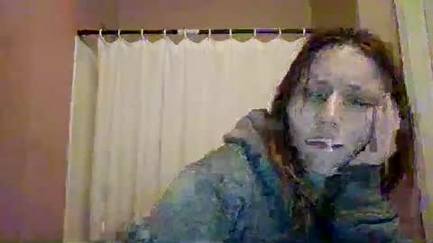 Snapshot of mariamaybe24 chatting on 12-13-24, 05:38 Mariah online show from 12-13-24, 05:38