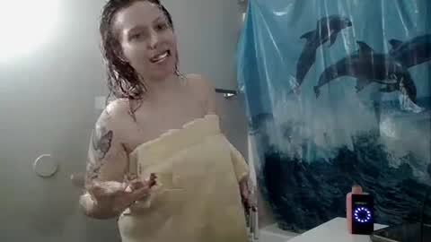 Snapshot of mariamaybe24 chatting on 01-13-25, 08:15 Mariah online show from 01-13-25, 08:15
