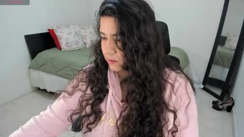   Mariam Castiblanco online show from 04-22-26, 08:43
