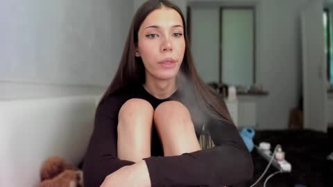 Snapshot of mariamceleste chatting on 05-08-26, 01:55 Mariam online show from 05-08-26, 01:55