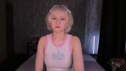 Snapshot of mariamilkis chatting on 10-25-25, 07:38 Maria online show from 10-25-25, 07:38