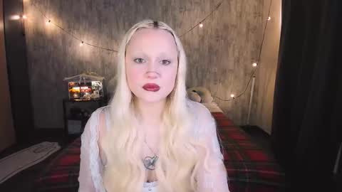 Snapshot of mariamilkis chatting on 11-21-25, 02:54 Maria online show from 11-21-25, 02:54