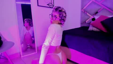 Marian online show from 01-24-25, 03:32