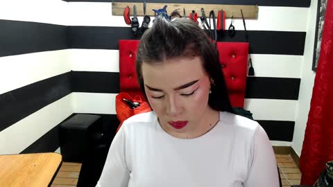 Marian online show from 02-06-25, 02:55