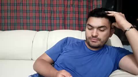 Snapshot of mariana114o chatting on 02-11-26, 02:49 Mariana online show from 02-11-26, 02:49