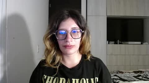 Mariana online show from 12-17-24, 09:16