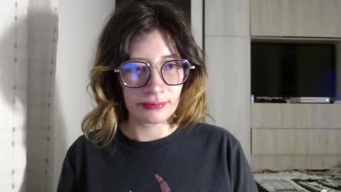 Mariana online show from 12-18-24, 09:18