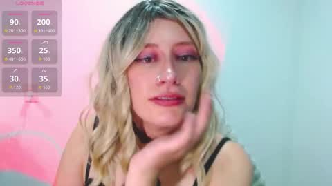 Mariana online show from 02-15-26, 01:02