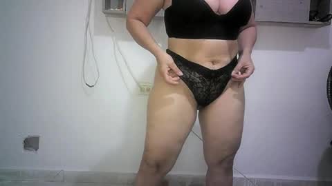 Snapshot of mariana995649 chatting on 04-26-26, 02:42 mariana995649 online show from 04-26-26, 02:42
