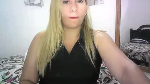 Snapshot of mariana995649 chatting on 05-05-26, 10:51 mariana995649 online show from 05-05-26, 10:51