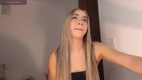 Mariana online show from 01-15-26, 06:33