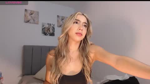 Mariana online show from 03-14-26, 12:39