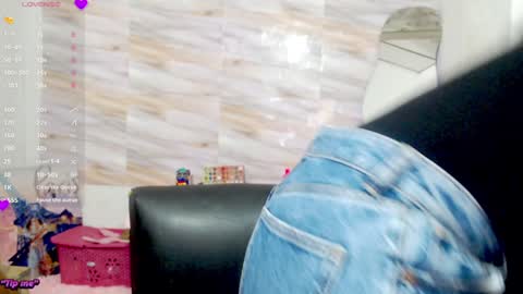 Snapshot of mariana_turner chatting on 01-23-25, 10:54 Mariana turner online show from 01-23-25, 10:54