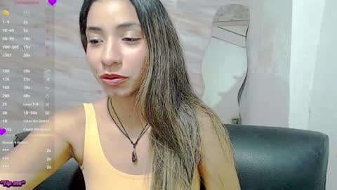 Snapshot of mariana_turner chatting on 02-06-25, 03:06 Mariana turner online show from 02-06-25, 03:06