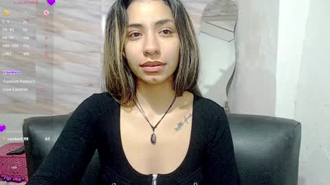 Snapshot of mariana_turner chatting on 02-06-25, 11:58 Mariana turner online show from 02-06-25, 11:58