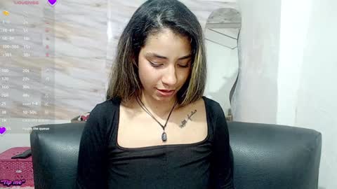 Snapshot of mariana_turner chatting on 02-08-25, 02:15 Mariana turner online show from 02-08-25, 02:15