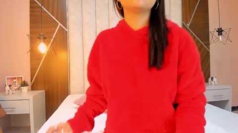 Mariana  online show from 10-19-25, 12:39