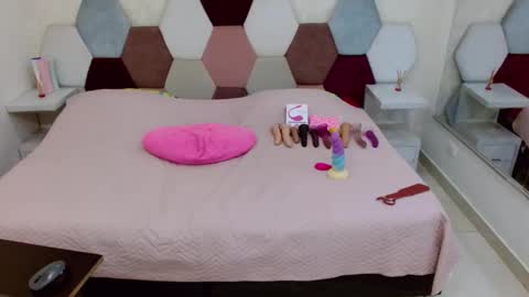 mariana online show from 10-30-25, 05:02