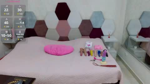 Snapshot of marianabbw_ chatting on 07-23-26, 06:06 mariana online show from 07-23-26, 06:06