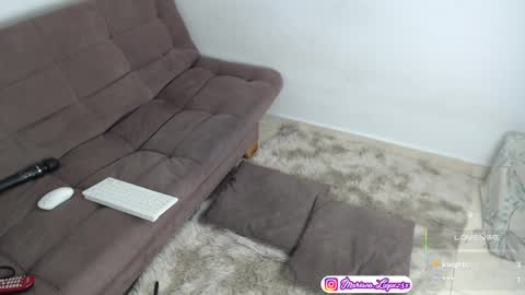 Snapshot of marianaluquez chatting on 02-18-25, 08:16 Mariana online show from 02-18-25, 08:16