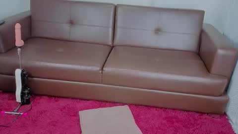 Snapshot of marianaluquez chatting on 11-21-25, 02:10 Mariana online show from 11-21-25, 02:10