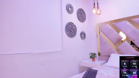 Marianee Rousse  online show from 09-28-25, 10:04