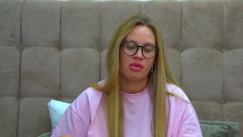 Maria online show from 01-19-25, 01:10