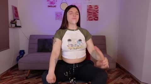 Snapshot of mariangeel_ chatting on 10-30-25, 11:00 mariangeel_ online show from 10-30-25, 11:00