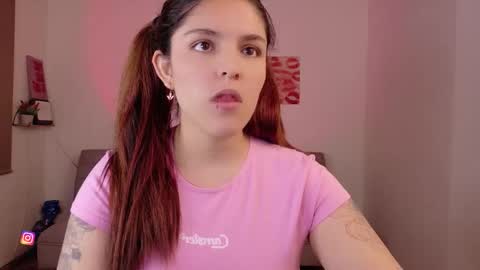 Snapshot of mariangeel_ chatting on 12-05-25, 01:03 mariangeel_ online show from 12-05-25, 01:03