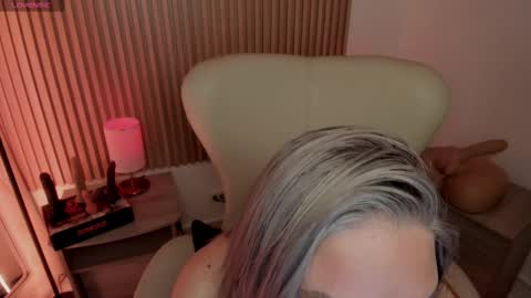 Marian Love  online show from 03-03-25, 02:59